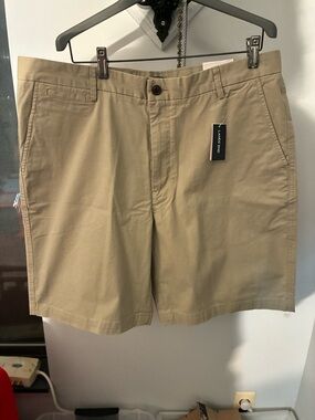 Lands' End Men's Flat-Front Khaki Shorts - Light Tan